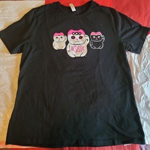 Maneki neko white cat with pink hat resister black t-shirt size L